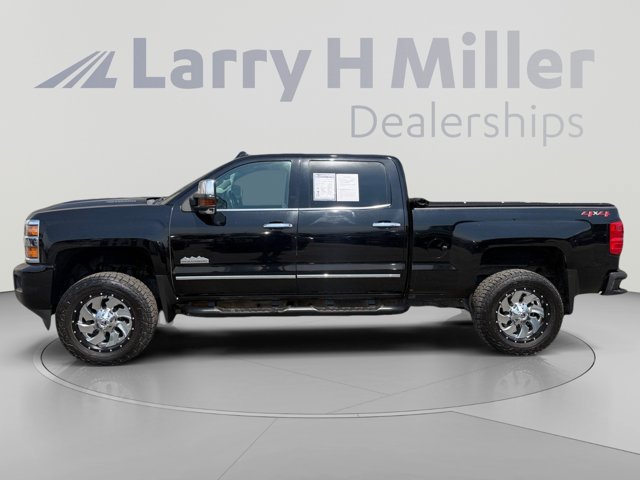 Used 2019 Chevrolet Silverado 2500 High Country AWD/4WD image 2