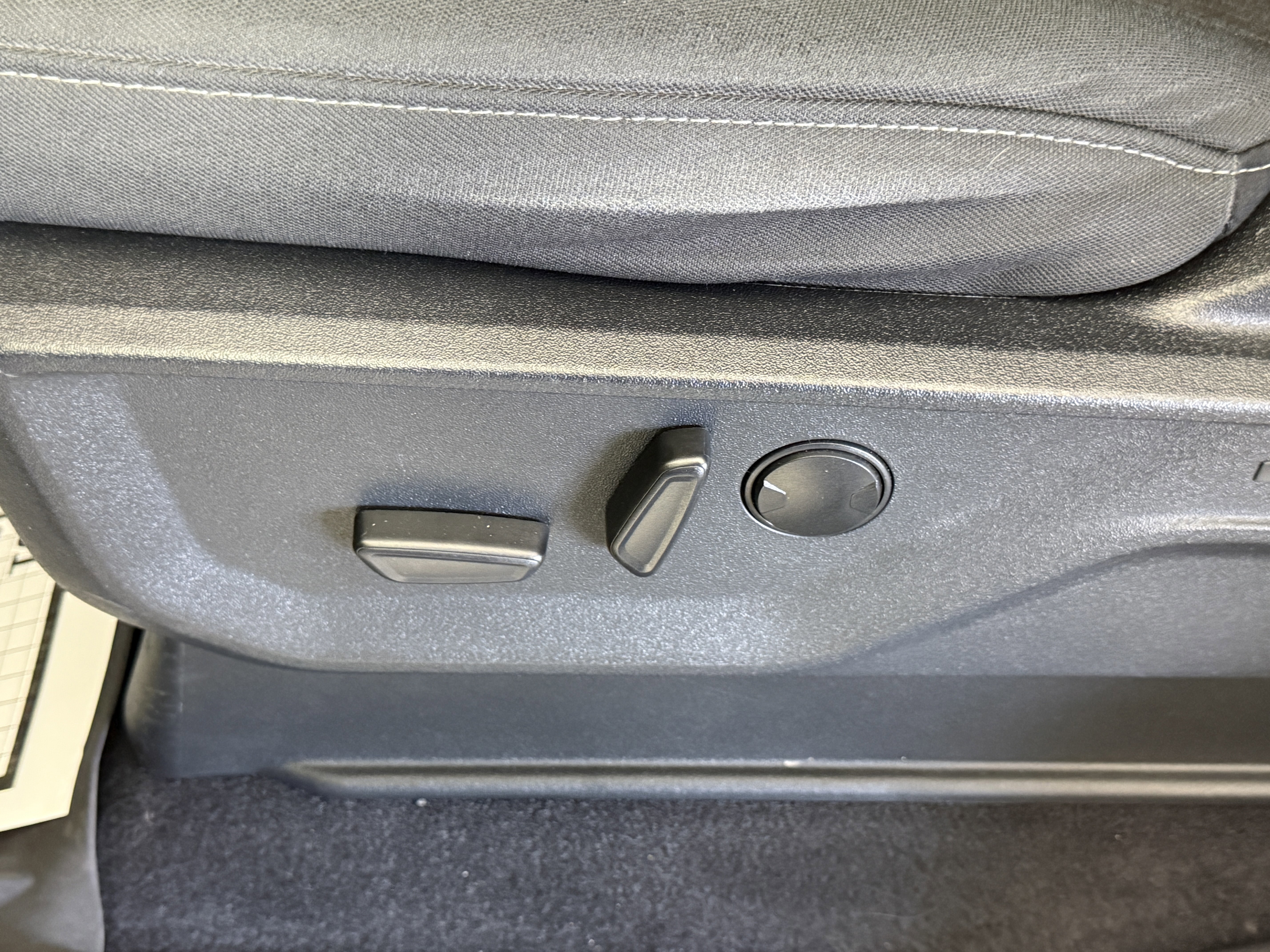 Certified 2023 Ford F150 XLT w/ Equipment Group 302A High image 18