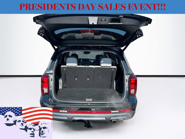 Used 2023 Hyundai Palisade SEL w/ Premium Package image 27