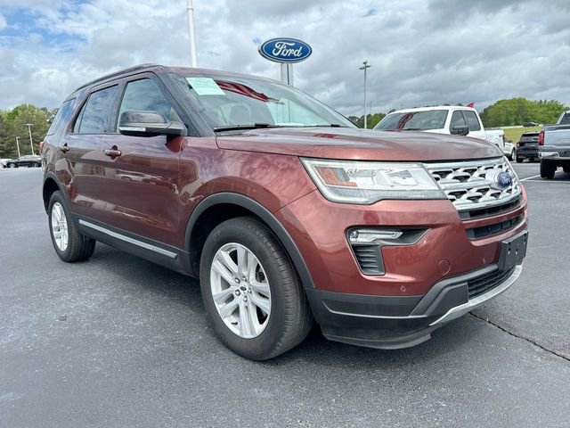 Certified 2018 Ford Explorer XLT w/ Equipment Group 202A AWD/4WD image 10