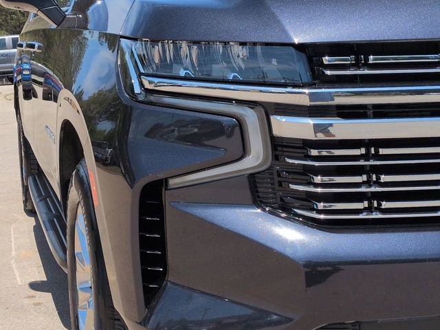 Used 2022 Chevrolet Suburban Premier RWD image 11