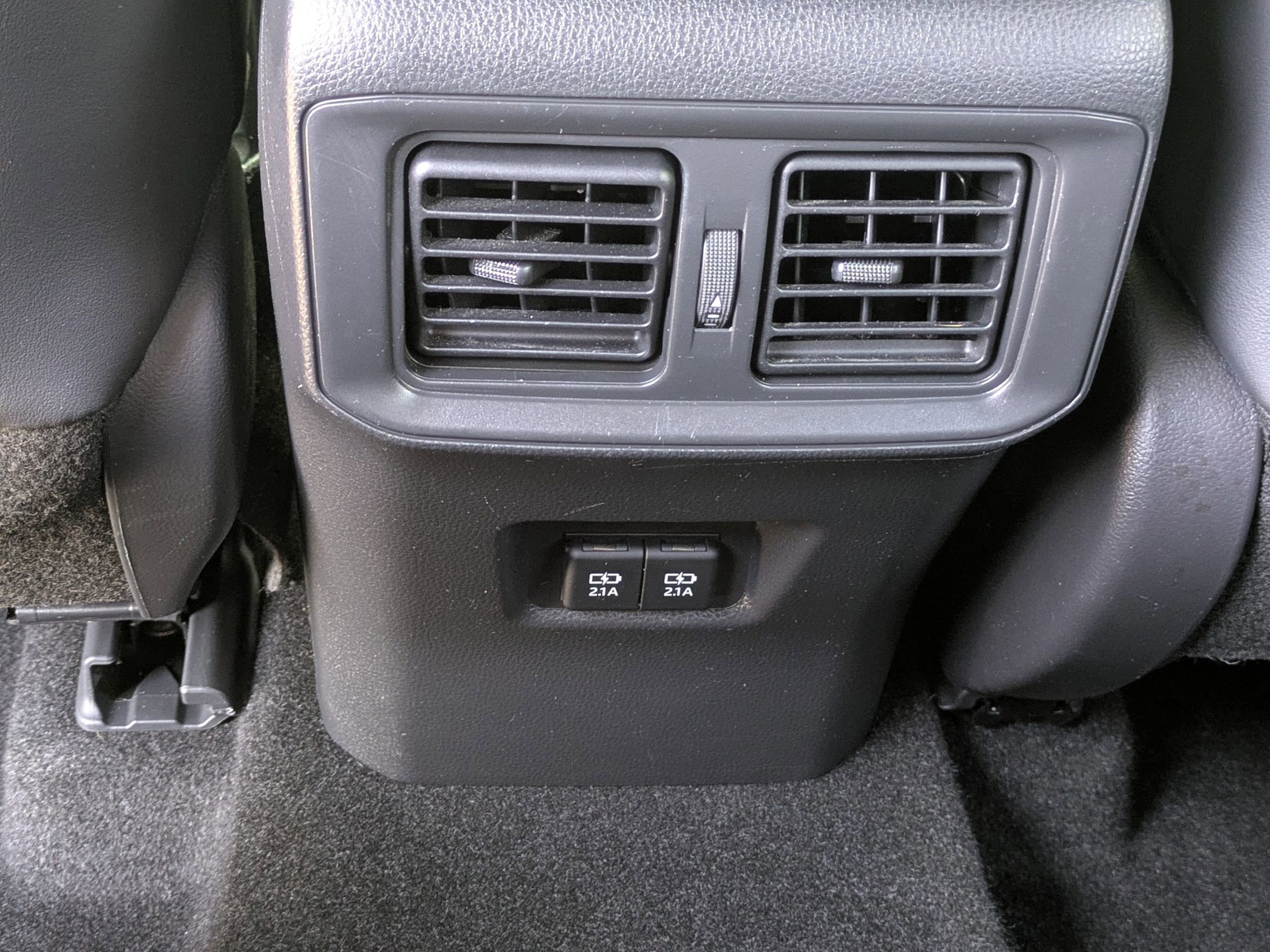 Used 2020 Toyota RAV4 XSE w/ XSE Grade Weather Package AWD/4WD image 29