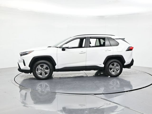 Used 2025 Toyota RAV4 XLE AWD/4WD image 6