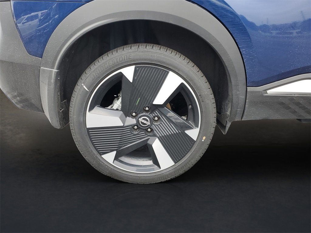 Used 2025 Nissan Kicks SR image 5