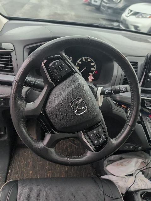 Used 2025 Honda Odyssey Elite image 14