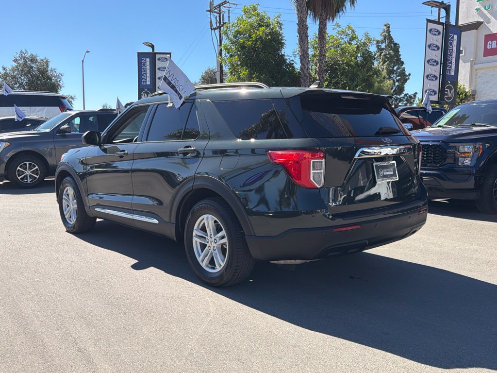 Certified 2023 Ford Explorer XLT RWD image 8