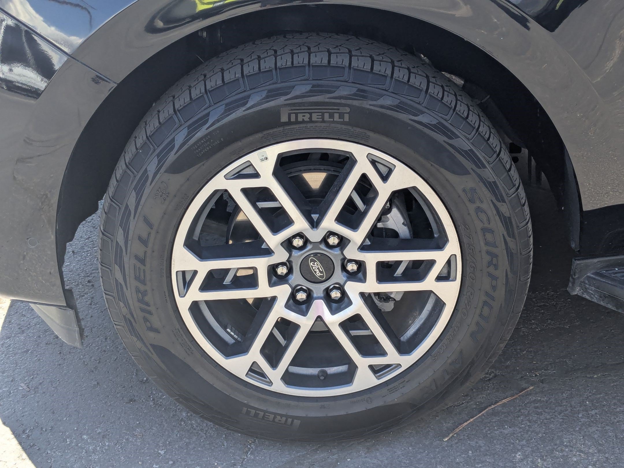 Certified 2025 Ford Expedition Active AWD/4WD image 15