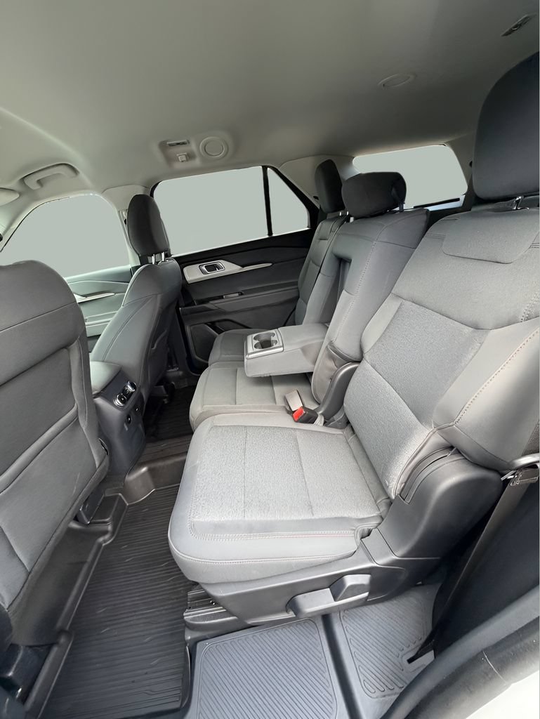 Certified 2025 Ford Explorer Active AWD/4WD image 14