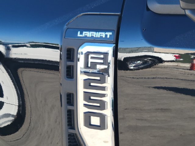 Certified 2025 Ford F250 Lariat w/ Lariat Ultimate Package AWD/4WD image 15