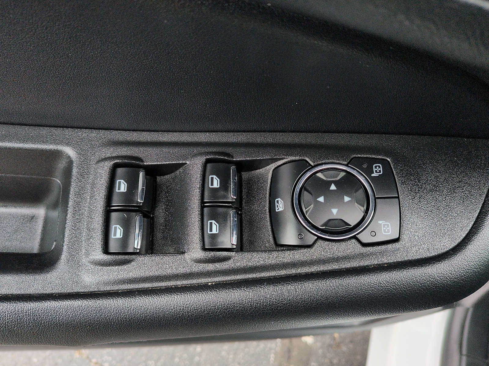 Certified 2024 Ford Edge SEL AWD/4WD image 15
