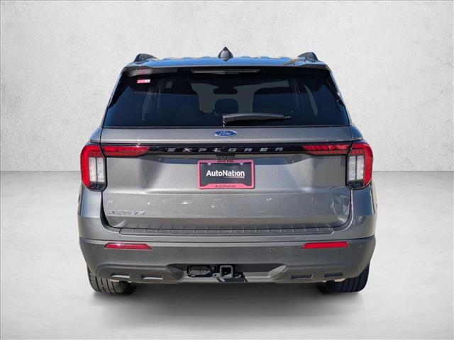 Certified 2025 Ford Explorer Active image 4