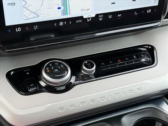 Certified 2025 Ford Expedition Active AWD/4WD image 20