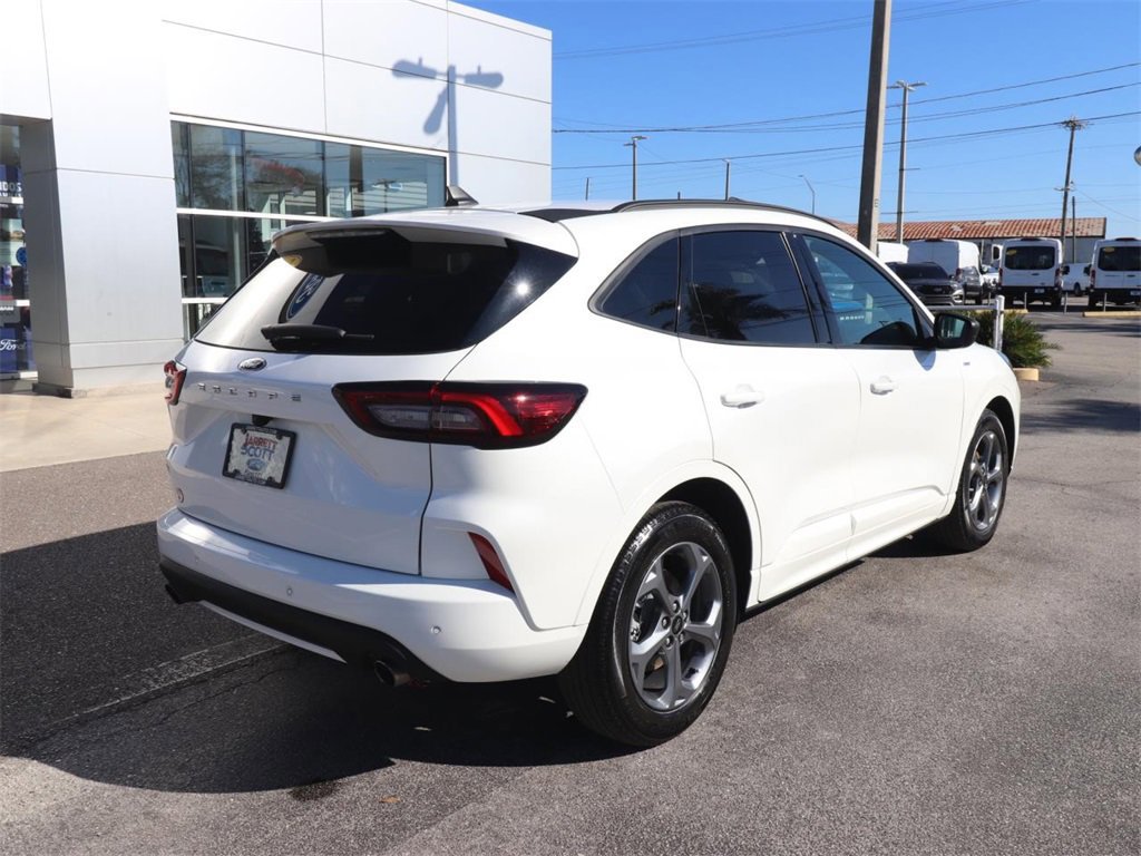 Certified 2023 Ford Escape ST-Line w/ Tech Pack #1 image 5