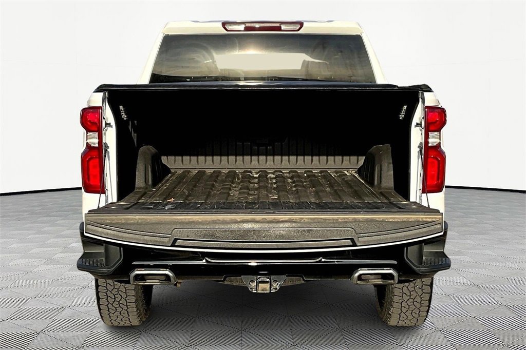 Used 2022 Chevrolet Silverado 1500 LT Trail Boss w/ Bed Protection Package image 18