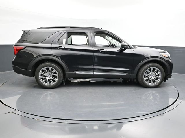 Certified 2025 Ford Explorer Active w/ Active Comfort Package image 8