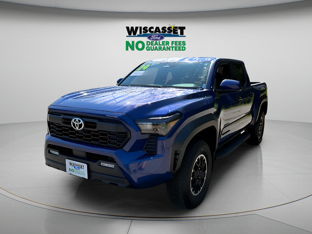 Used 2024 Toyota Tacoma TRD Off-Road AWD/4WD image 17