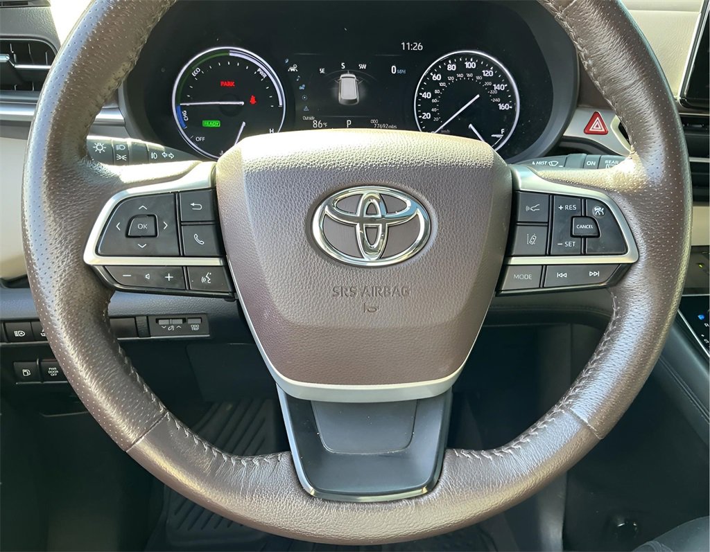 Used 2021 Toyota Sienna Platinum image 45