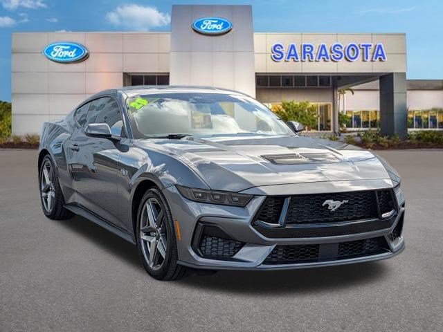 Certified 2025 Ford Mustang GT RWD image 1