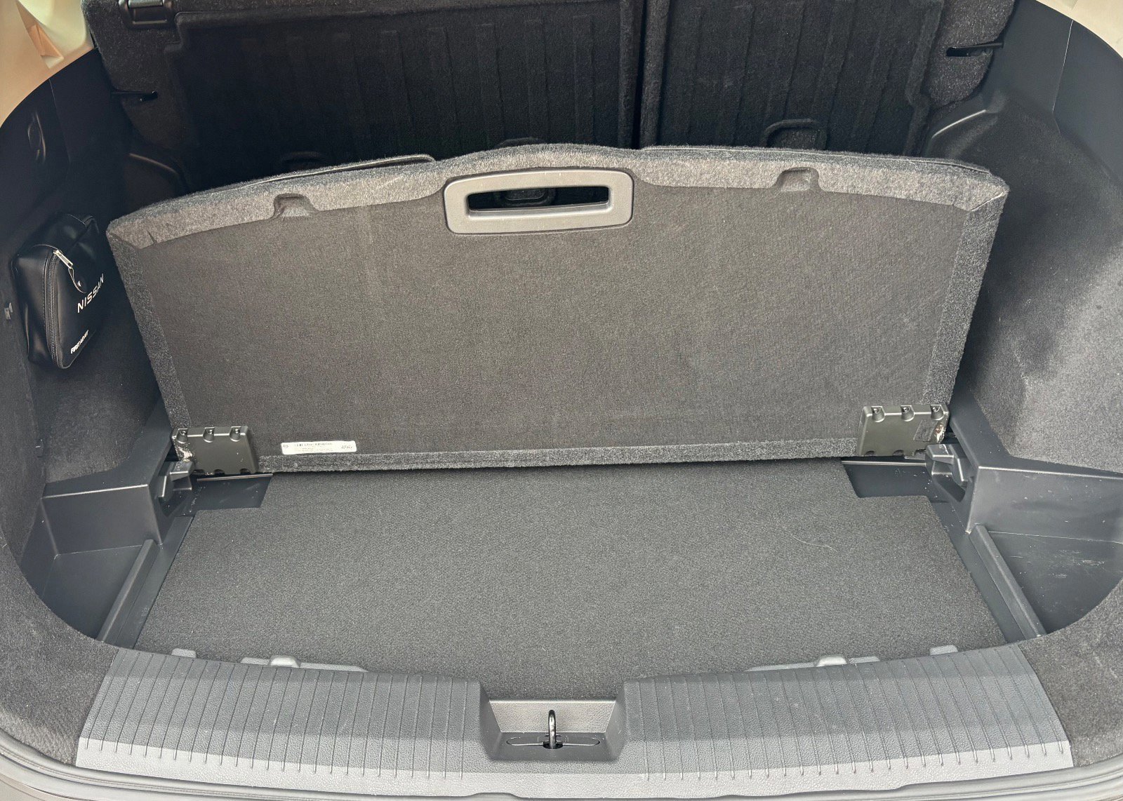 Used 2023 Nissan Rogue SL w/ SL Premium Package image 12