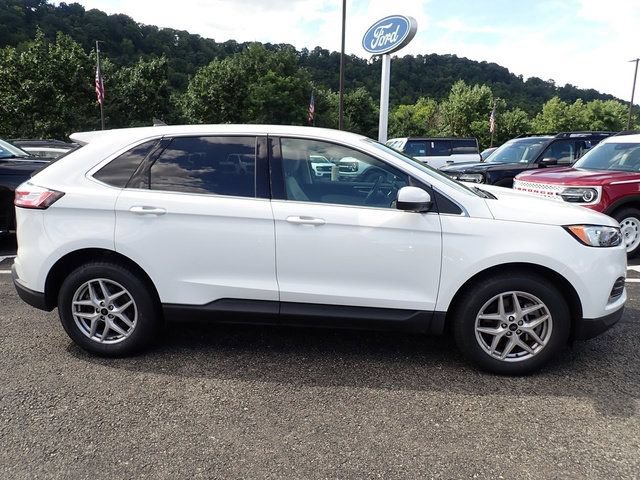 Certified 2024 Ford Edge SEL w/ Convenience Package AWD/4WD image 9