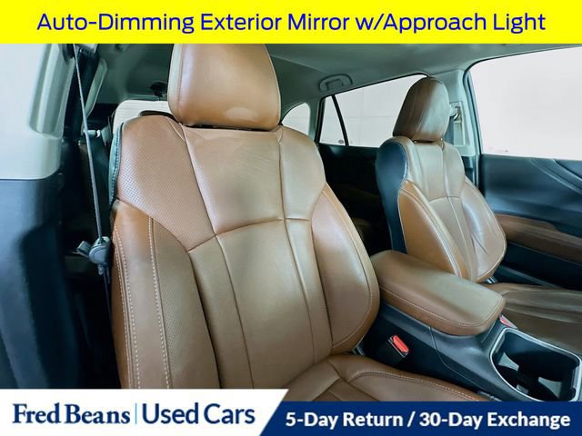 Used 2021 Subaru Outback Touring w/ Popular Package #2 image 36