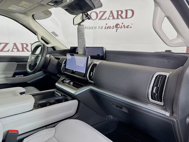 Certified 2025 Ford Expedition Platinum w/ Platinum Ultimate Package AWD/4WD image 34