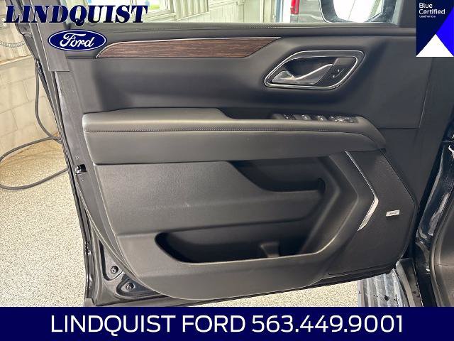 Used 2024 Chevrolet Suburban High Country w/ Advanced Technology Package AWD/4WD image 8