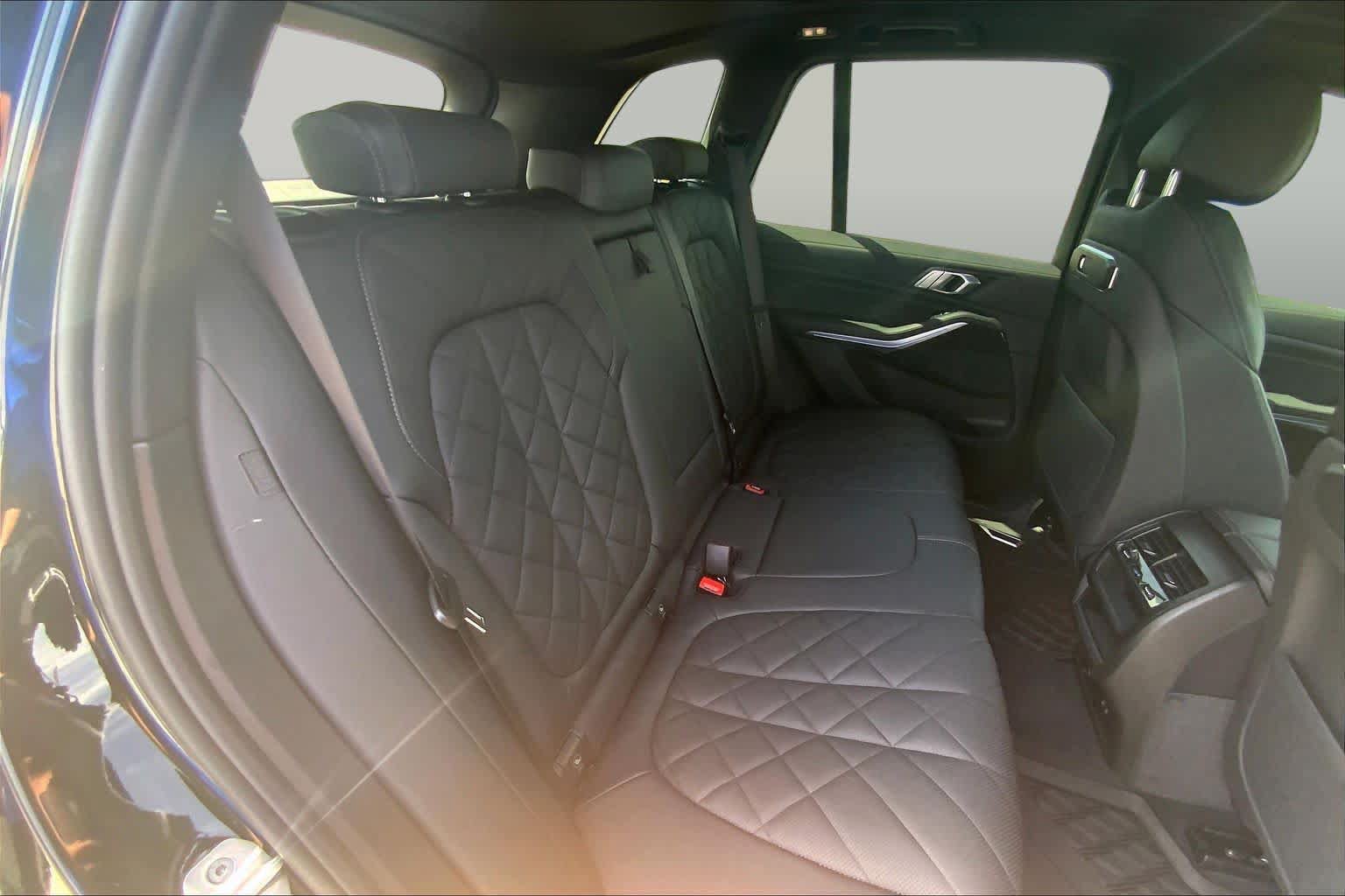 Used 2024 BMW X5 sDrive40i w/ Parking Assistance Package RWD image 20