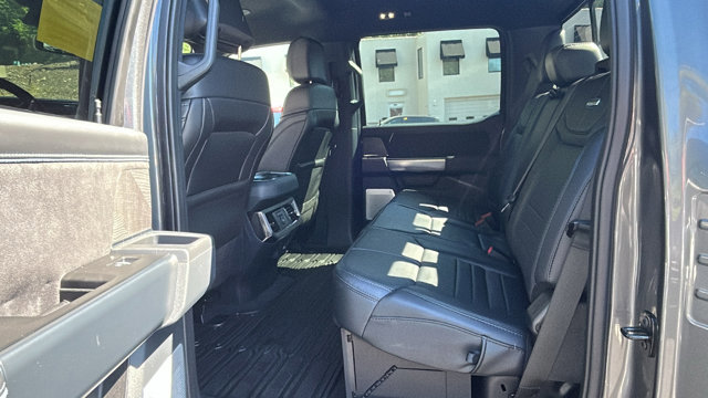 Certified 2025 Ford F250 Platinum w/ Tremor Off-Road Package AWD/4WD image 40