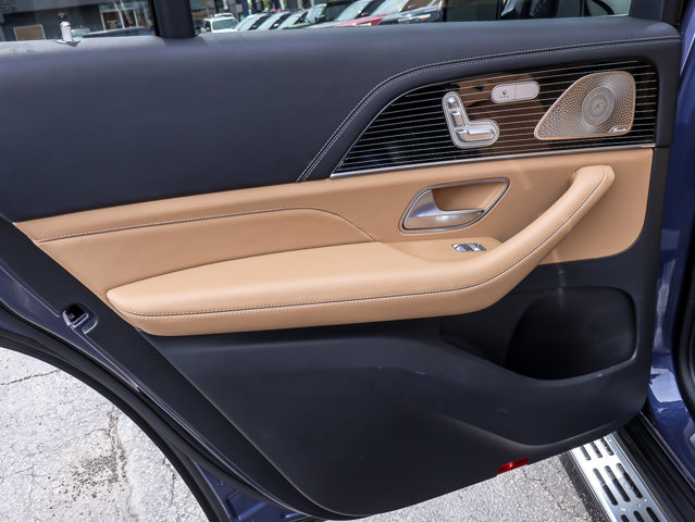 Used 2024 Mercedes-Benz GLS 580 4MATIC image 27