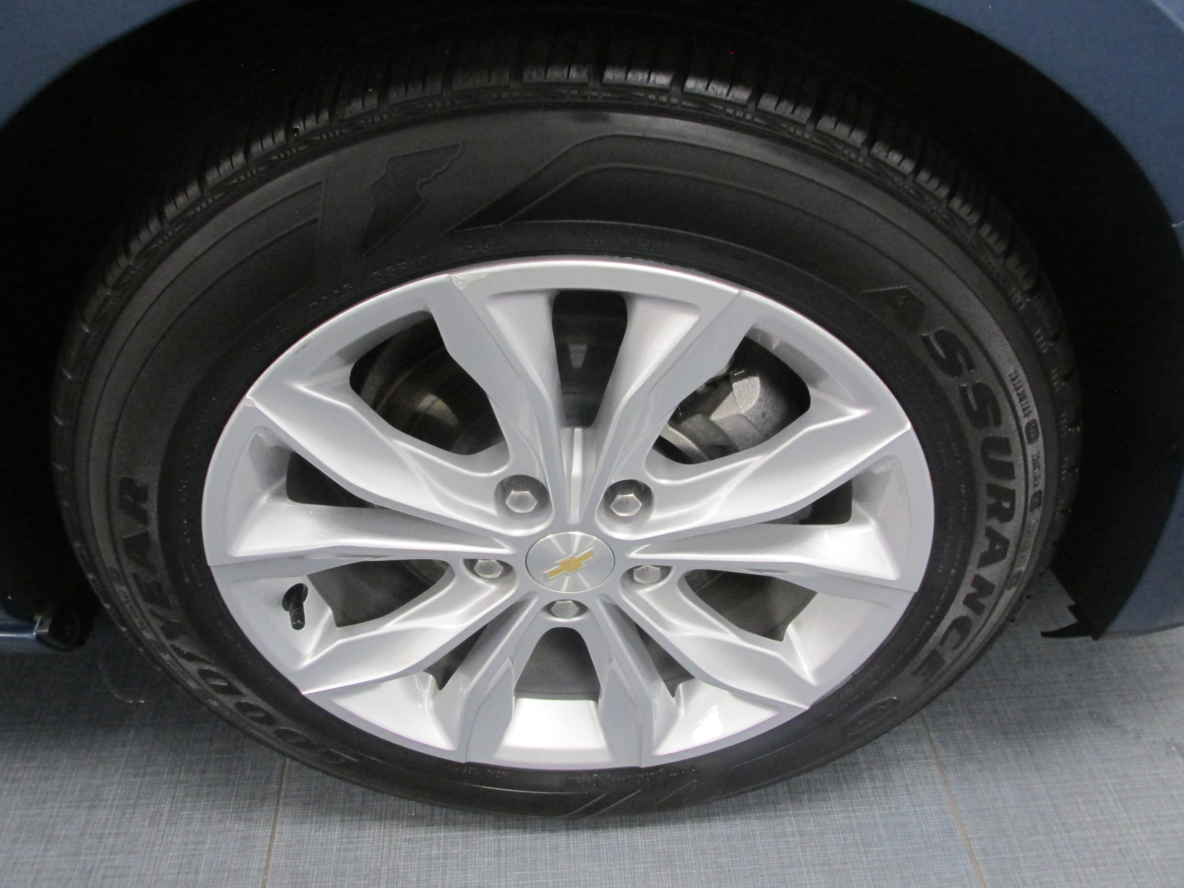 Used 2025 Chevrolet Malibu LT FWD image 15