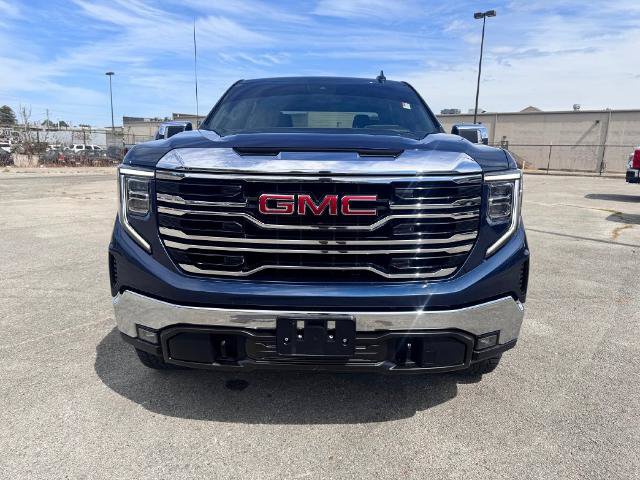 Used 2022 GMC Sierra 1500 SLT w/ SLT Premium Package AWD/4WD image 2
