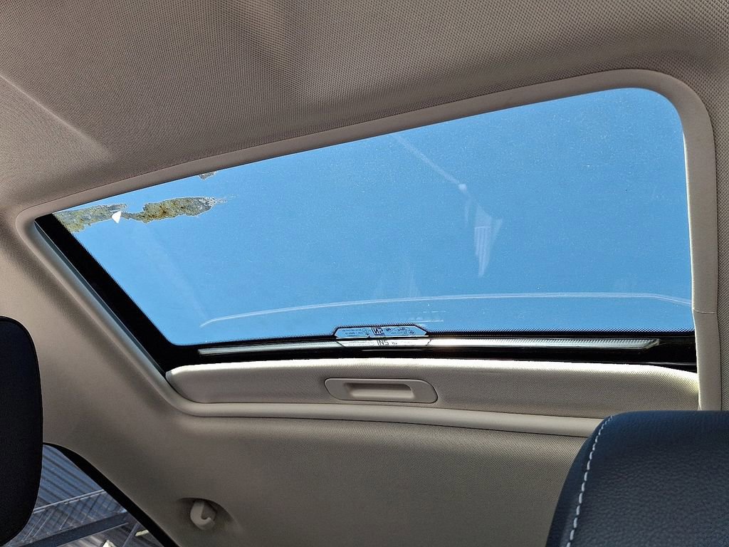 Certified 2022 Ford EcoSport SES w/ Interior Protection Package image 15