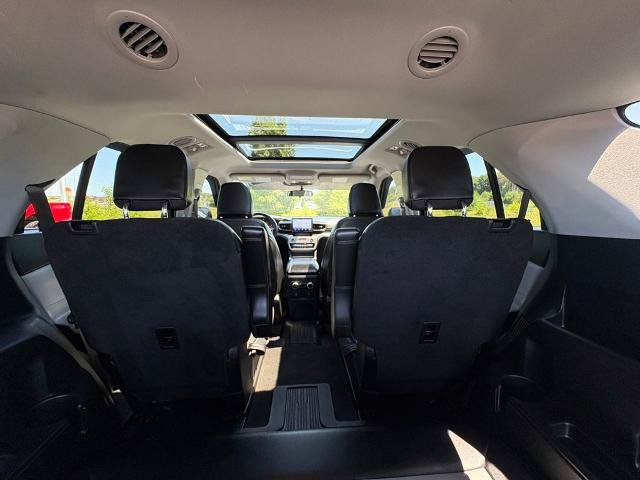 Certified 2023 Ford Explorer XLT w/ Equipment Group 202A AWD/4WD image 27