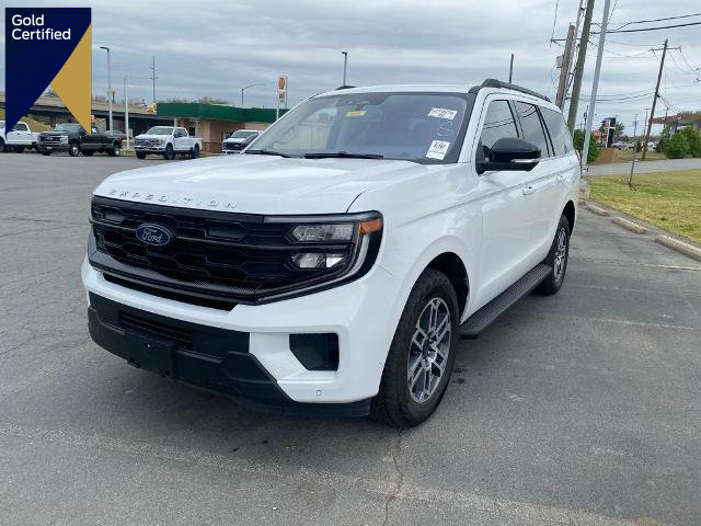 Certified 2025 Ford Expedition Active AWD/4WD image 1