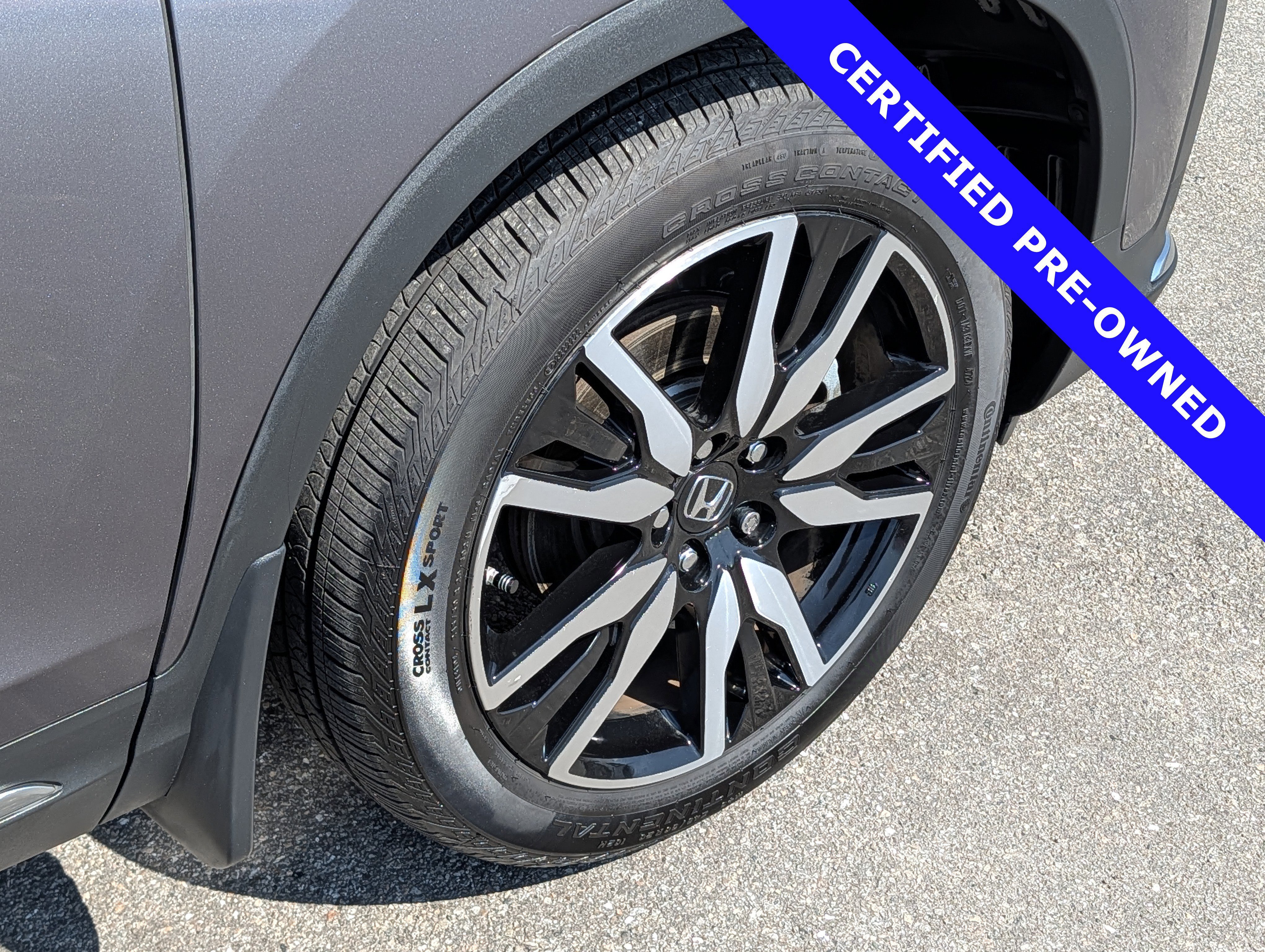 Used 2020 Honda Pilot Touring image 13