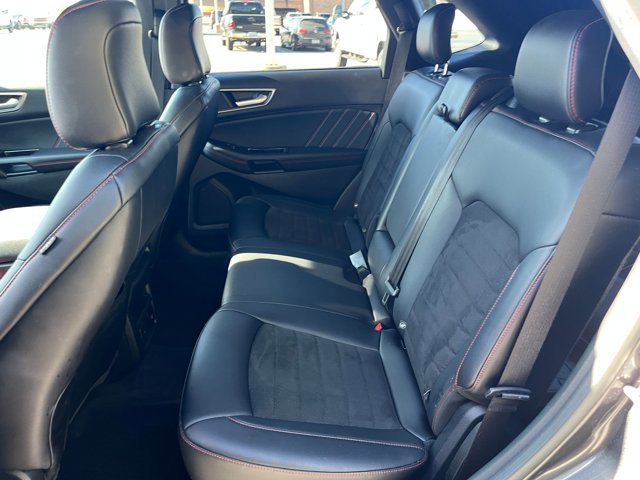 Certified 2020 Ford Edge ST-Line w/ Cold Weather Package FWD image 27