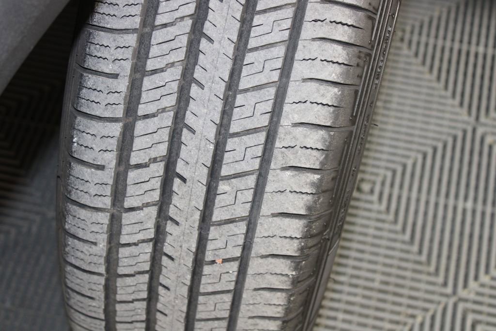 Certified 2020 Ford Escape SE image 22