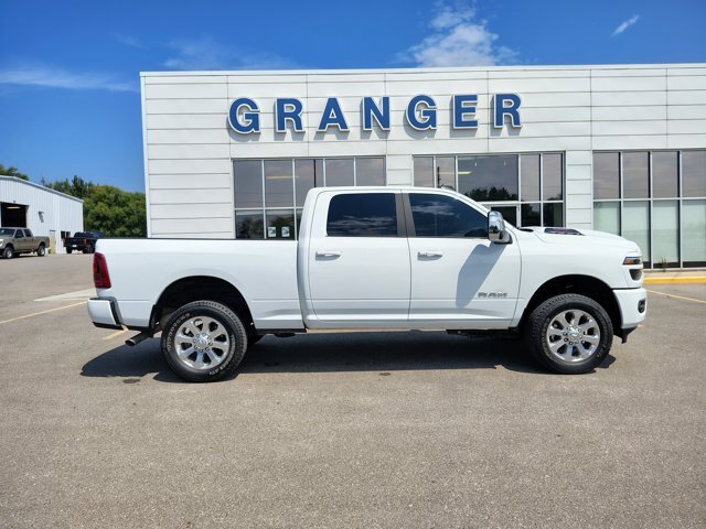 Used 2025 RAM 2500 Laramie w/ Sport Appearance Package AWD/4WD image 7
