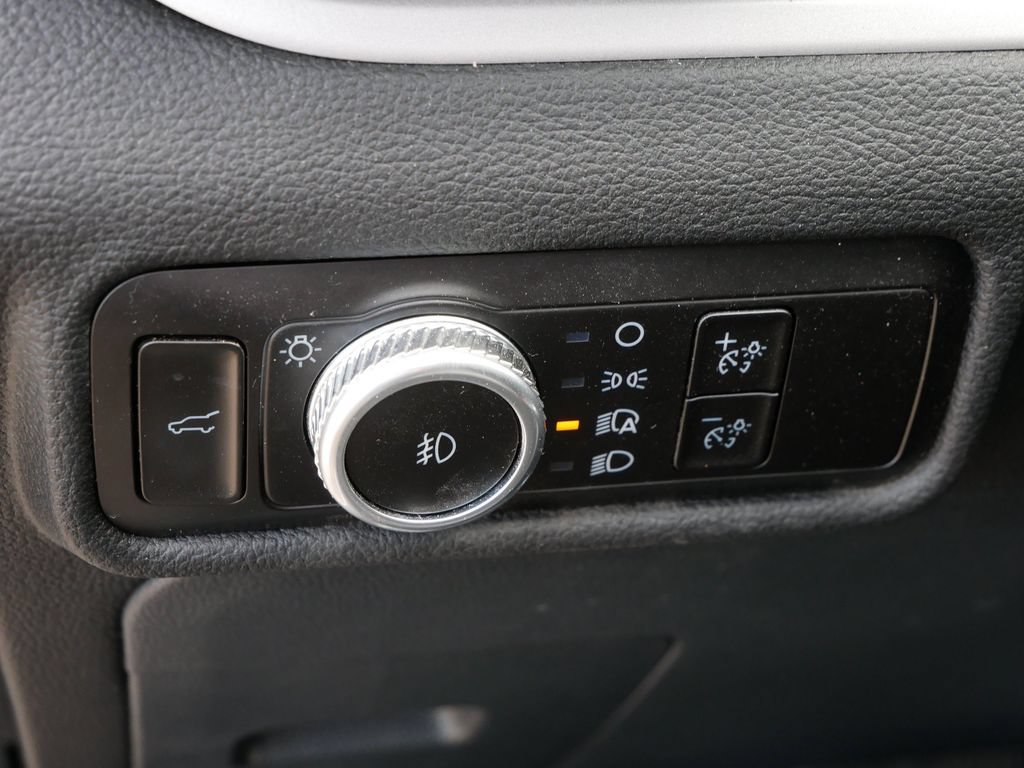 Certified 2023 Ford Explorer XLT AWD/4WD image 19