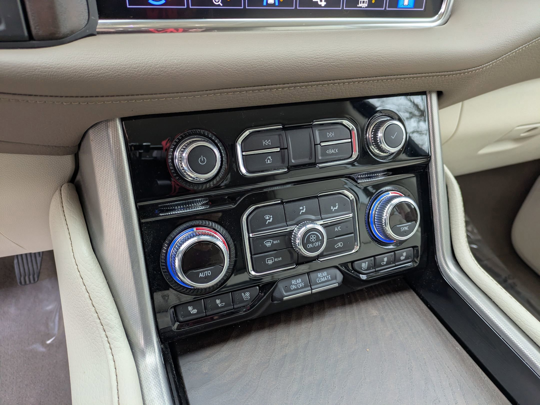 Used 2021 GMC Yukon Denali image 25