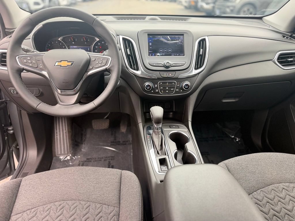Used 2024 Chevrolet Equinox LT AWD/4WD image 12