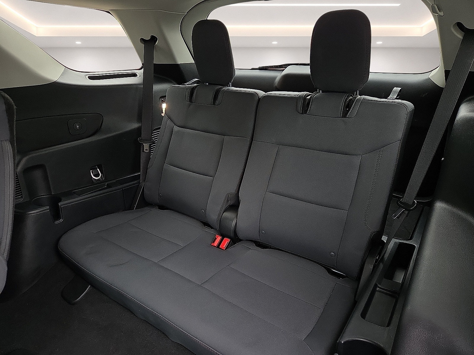Certified 2025 Ford Explorer Active RWD image 10