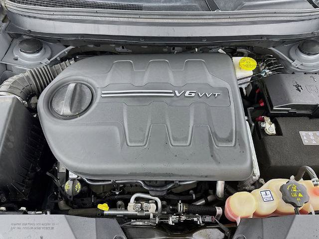 Used 2021 Jeep Cherokee Limited AWD/4WD image 31