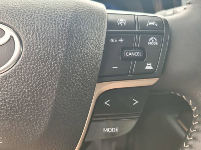 Used 2025 Toyota Crown Signia image 26