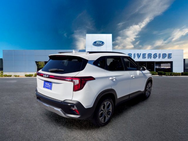 Used 2024 Kia Seltos S FWD image 7