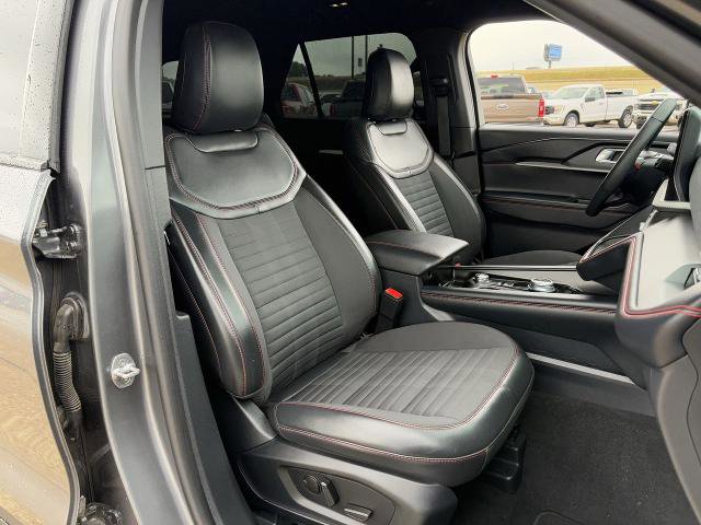 Certified 2025 Ford Explorer ST-Line w/ Premium Package RWD image 30