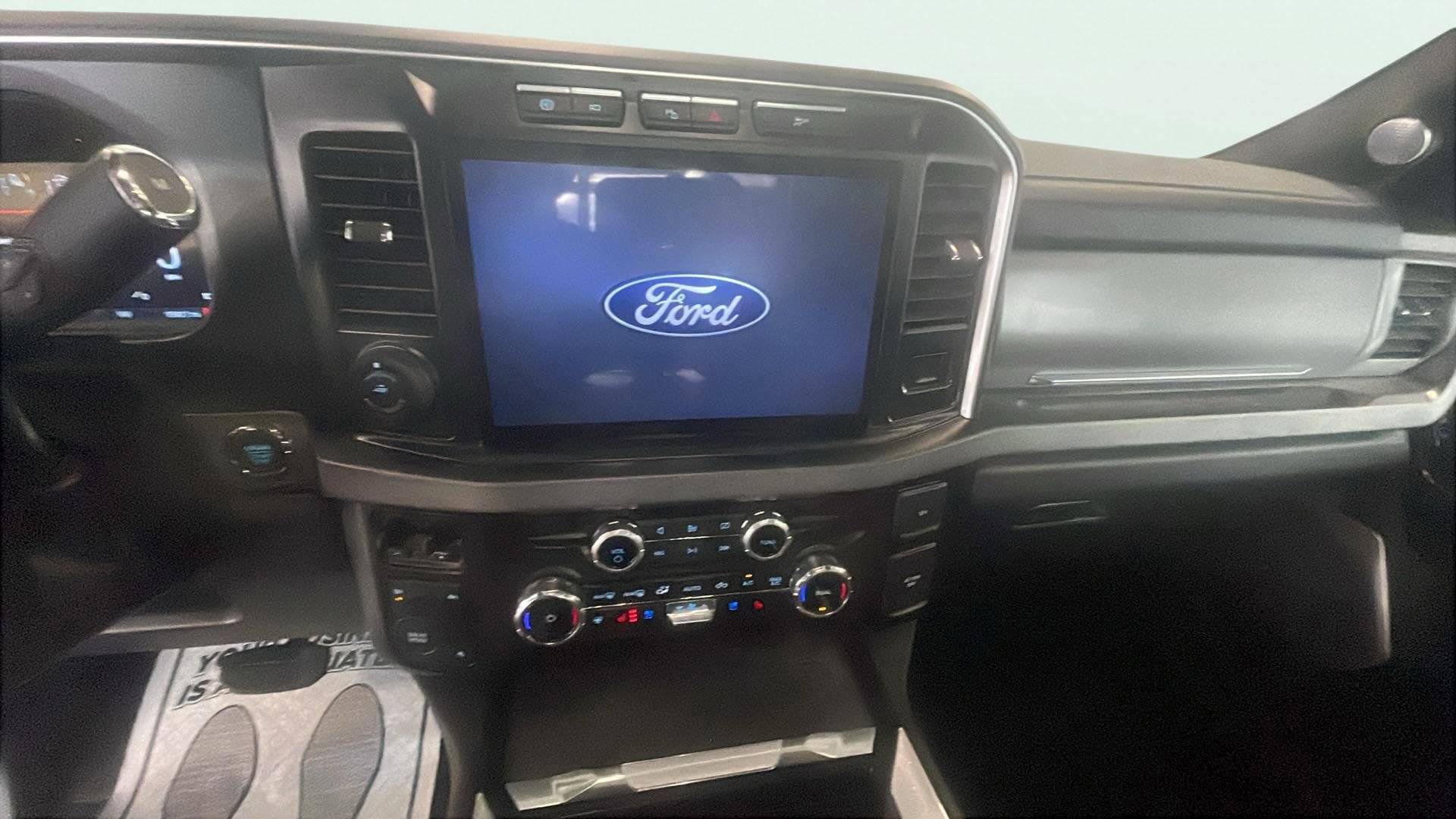 Certified 2024 Ford F450 Platinum w/ Camper Package AWD/4WD image 13