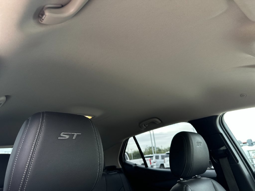 Used 2024 Buick Encore GX Sport Touring AWD/4WD image 16