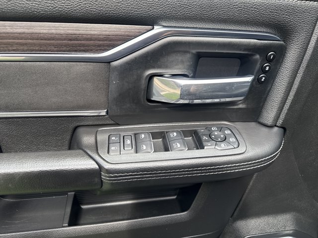 Used 2025 RAM 2500 Laramie AWD/4WD image 13